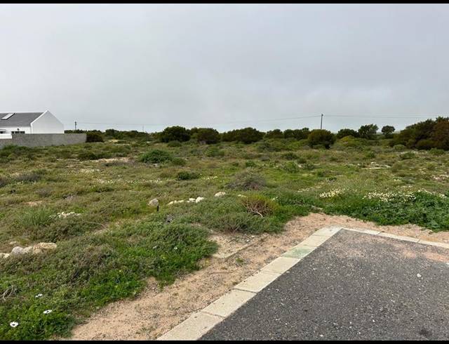LAND FOR SALE IN BRITANNIA BAY